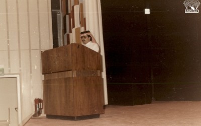 الشعر العربي في ضوء المذاهب الغربية – علي محمد العمير – ضمن إسهامات النادي خارج أسواره بقاعدة الملك خالد الجوية .