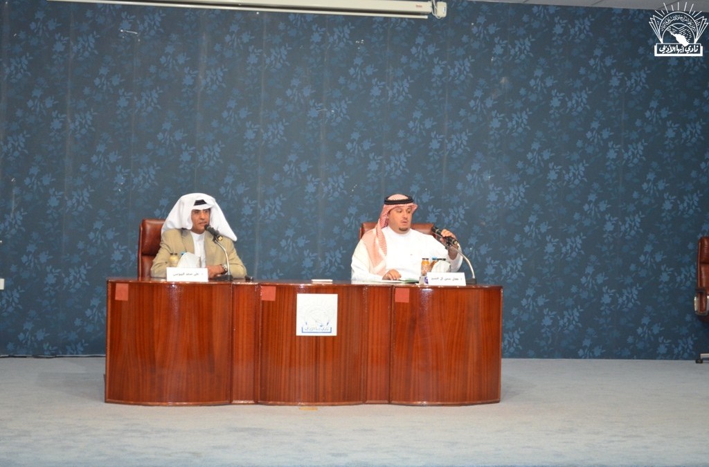 لقاء مفتوح مع طلال آل الشيخ رئيس تحرير صحيفة الوطن مساء الثلاثاء 20 –  1-   1434 هـ  :
