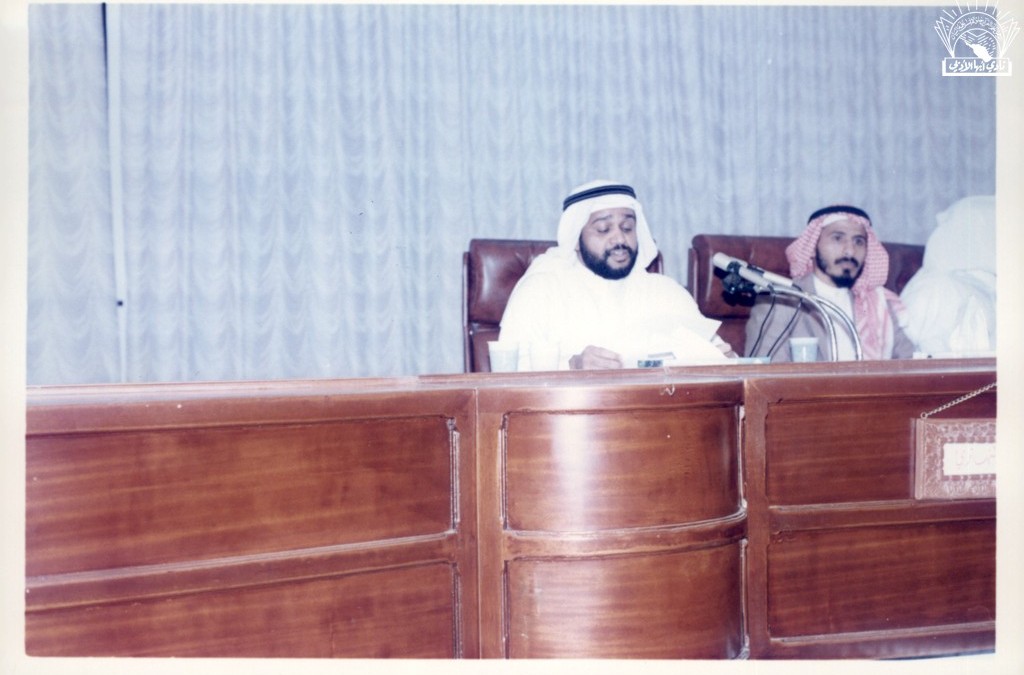 لقاء مع : د. علي سعد الموسى – د. أحمد النهاري …