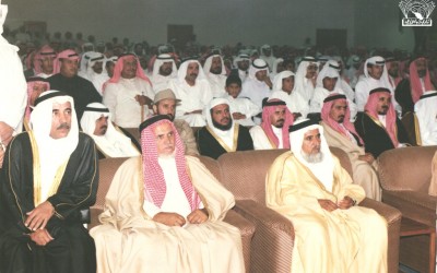إحدى زيارات الأمير / فيصل بن بندر نائب أمير منطقة عسير ( سابقا)  إلى النادي ..